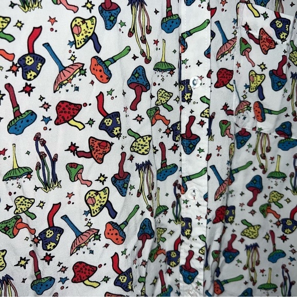 A-LAB Unisex Short Sleeved Button Down Trippy Mushroom Shirt Size Medium - Picture 13 of 15